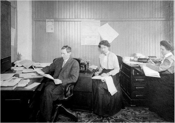 Califoria Perfume Company Main Office at 126 Chambers Street - Probaly 1900