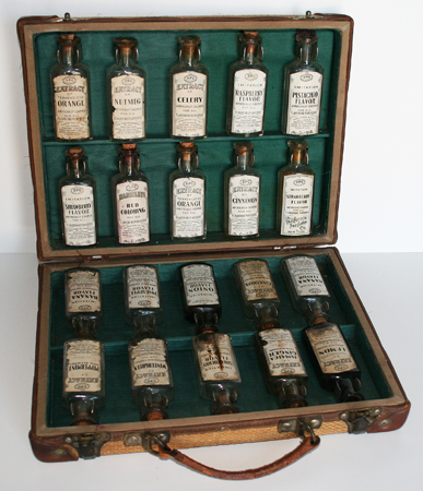 Flavoring Extract Demonstrator Set - 1914